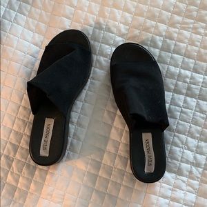 Steve Madden 90s sandals